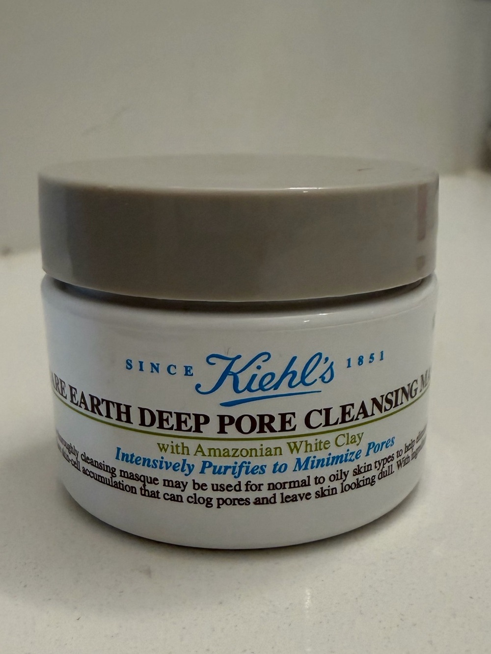 Kiehl's Deep Pore Cleansing Mask - White and Beige Jar